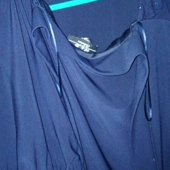 Blouse - Picture 4 of 8